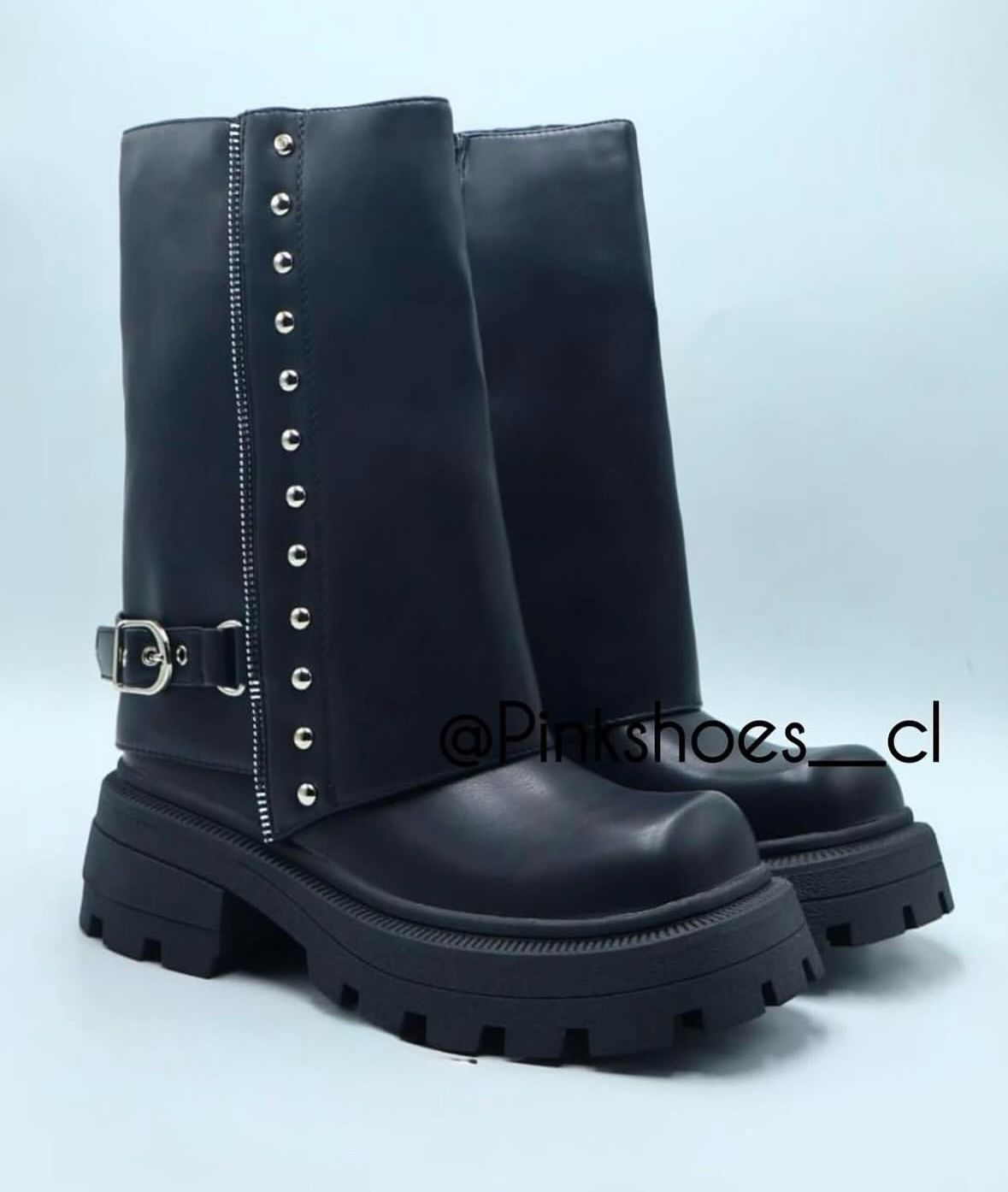 Shark tachas Black