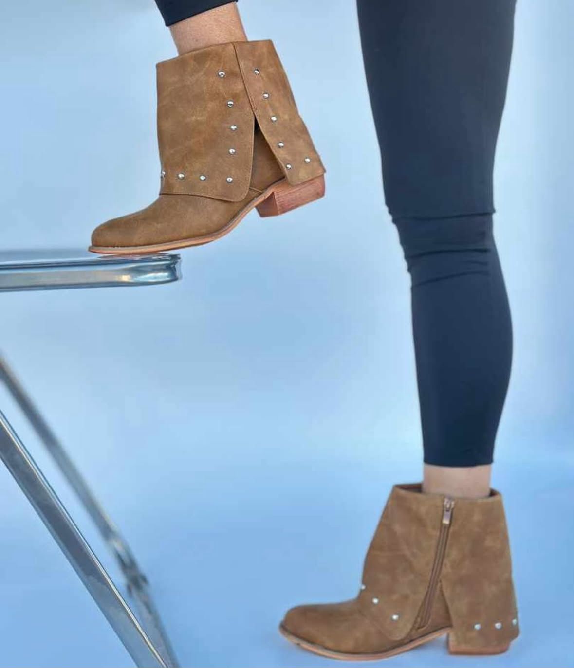 Botines tachas - Camel